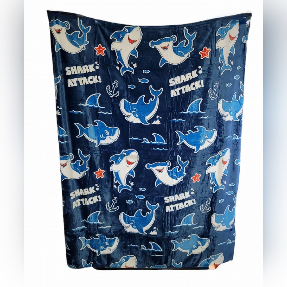 NWT Glow in The Dark Blue Shark Theme Blanket